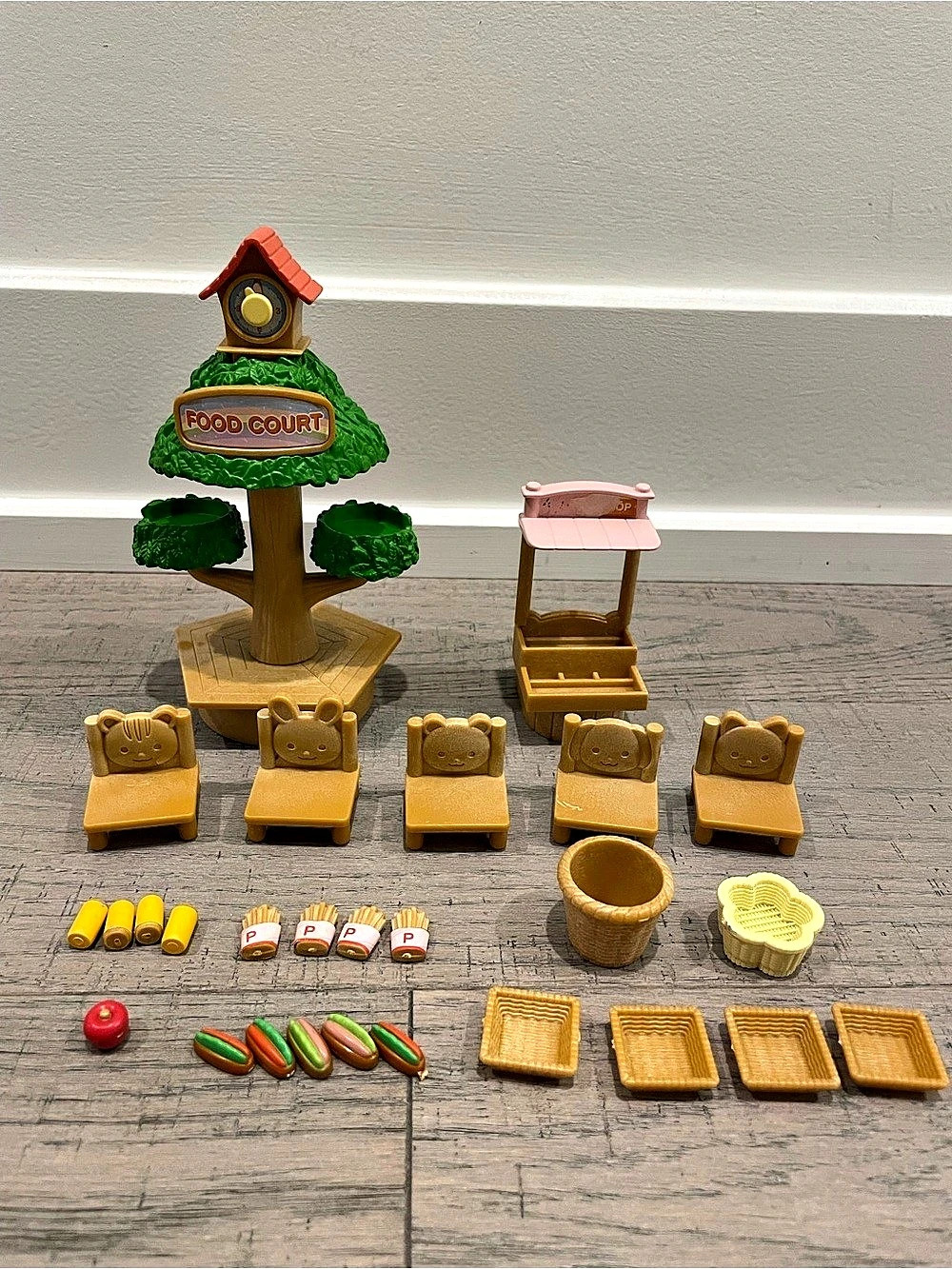 Rare Vintage Sylvanian Families Calico Critters Forest Food Court